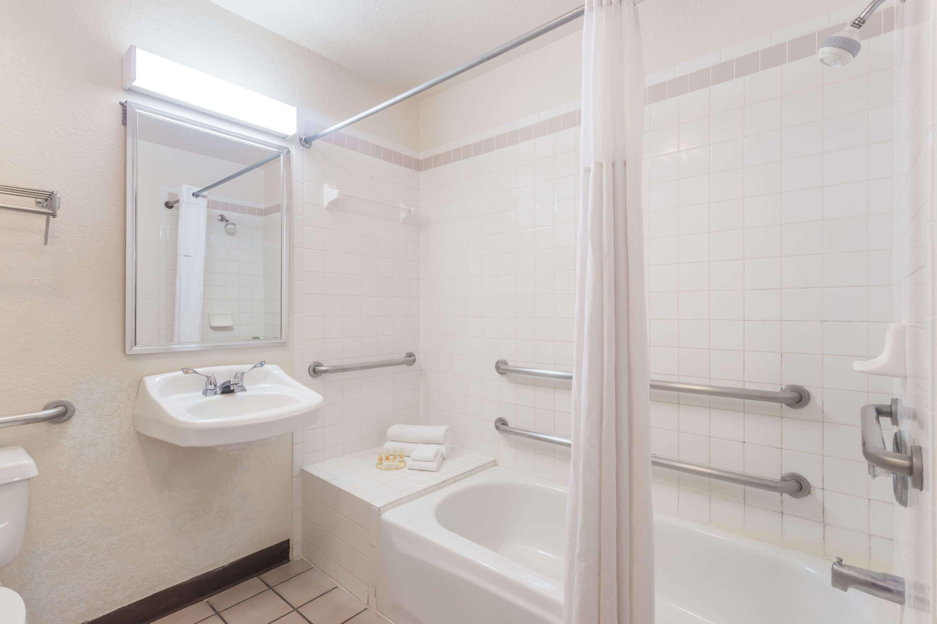 Days Inn By Wyndham Sarasota I-75 Vamo Eksteriør bilde