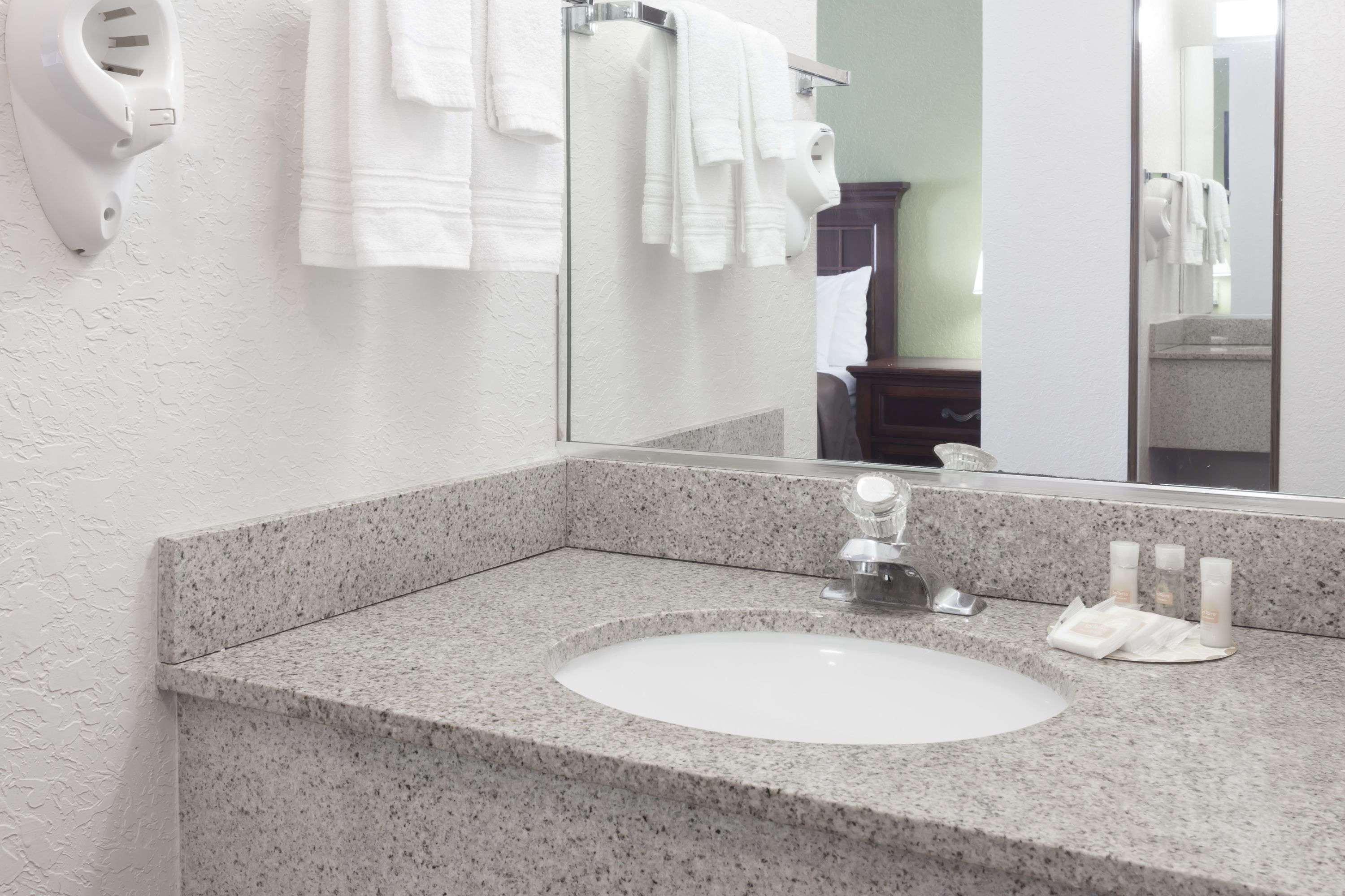 Days Inn By Wyndham Sarasota I-75 Vamo Eksteriør bilde