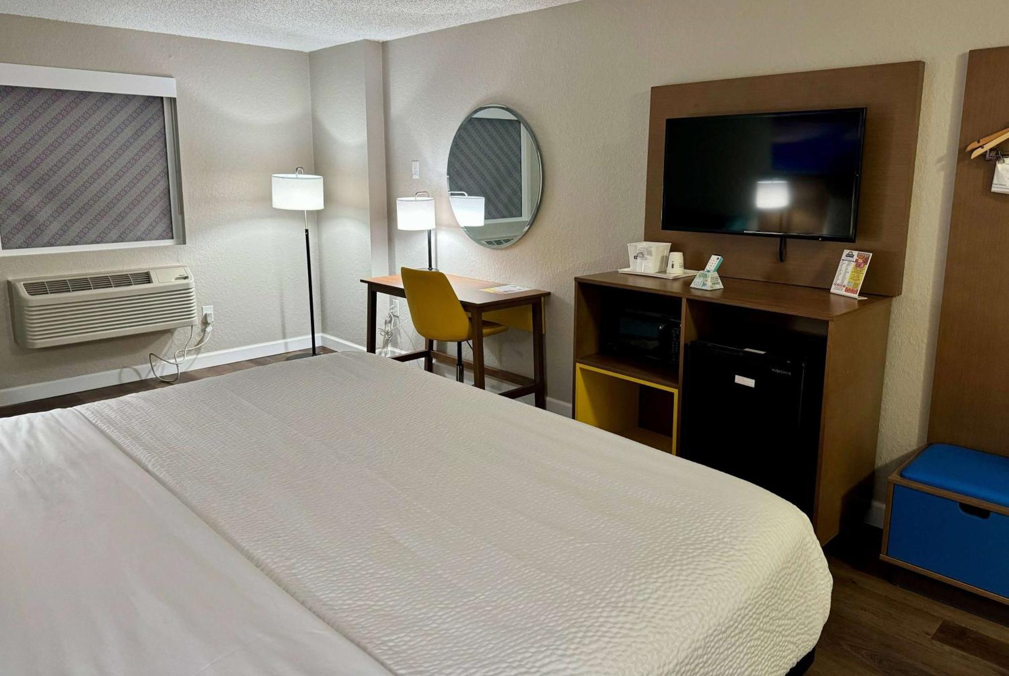 Days Inn By Wyndham Sarasota I-75 Vamo Eksteriør bilde