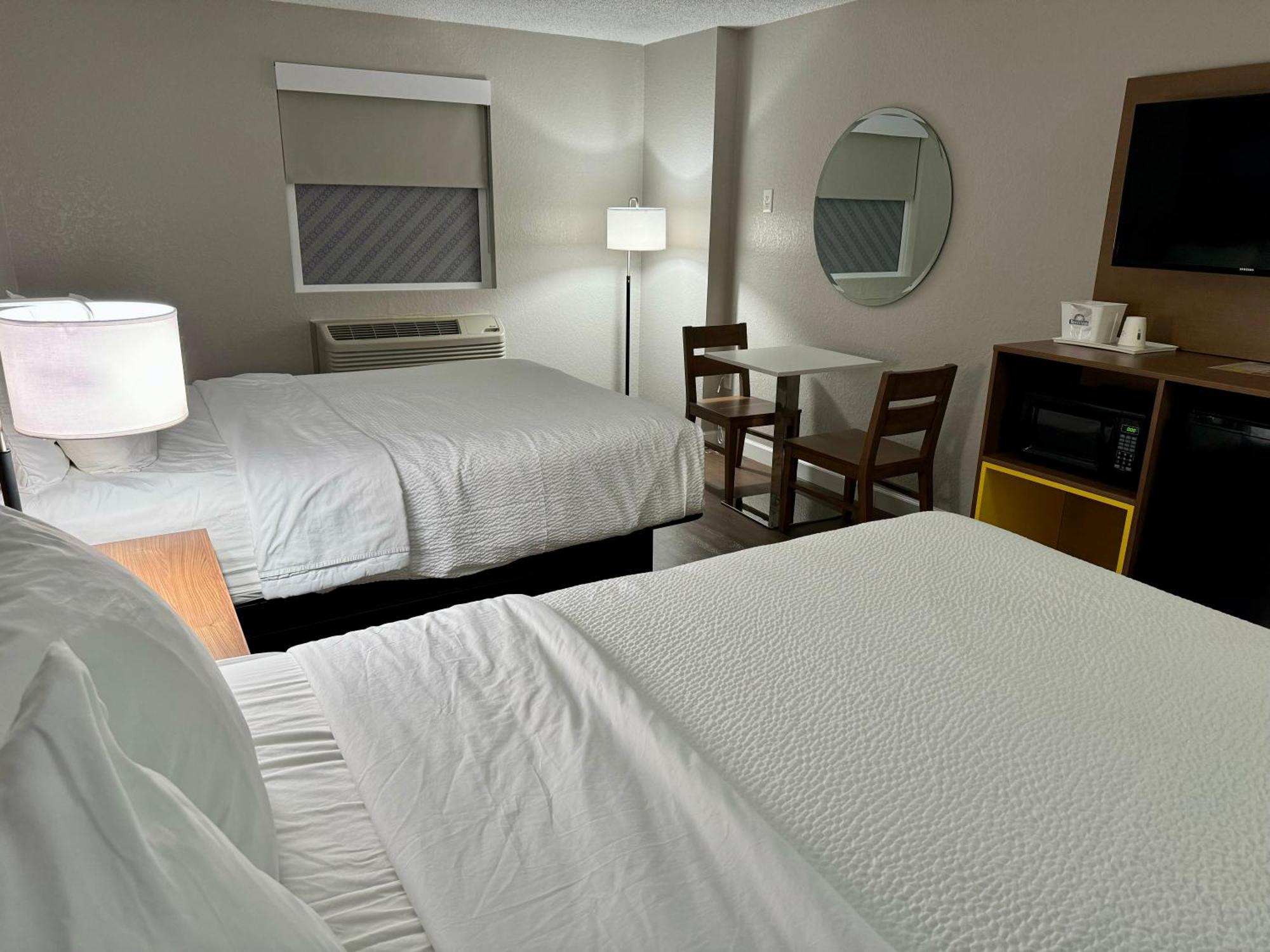 Days Inn By Wyndham Sarasota I-75 Vamo Eksteriør bilde